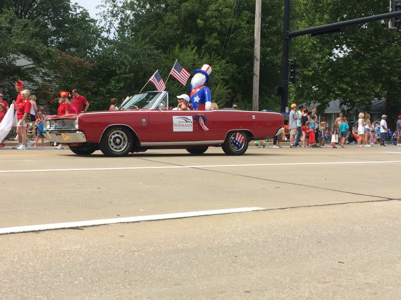 Illustration for article titled Independence Day Parade - the cars